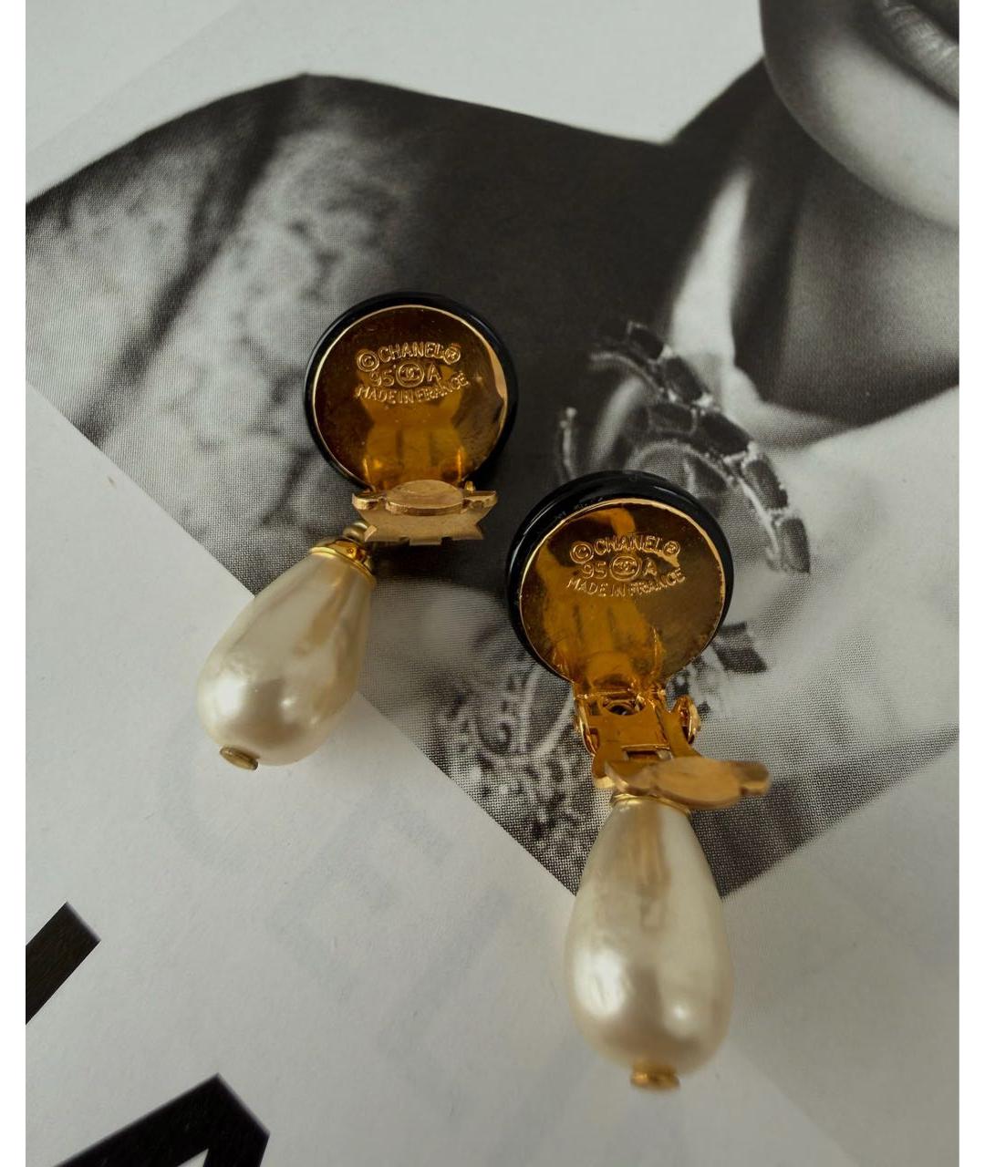 CHANEL Черные металлические клипсы, фото 3
