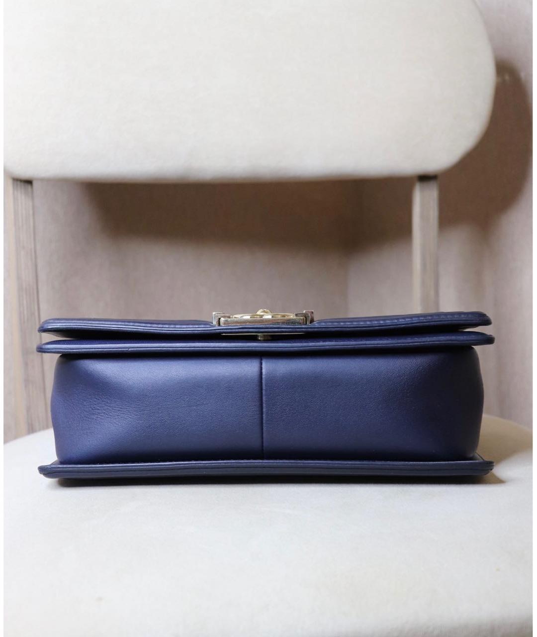 CHANEL Темно-синяя кожаная сумка через плечо, фото 5