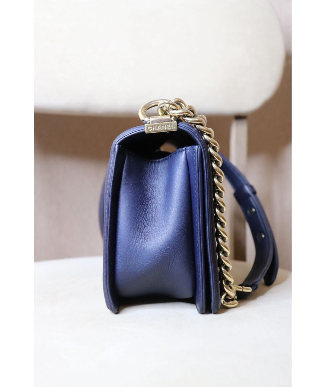 CHANEL Темно-синяя кожаная сумка через плечо, фото 2