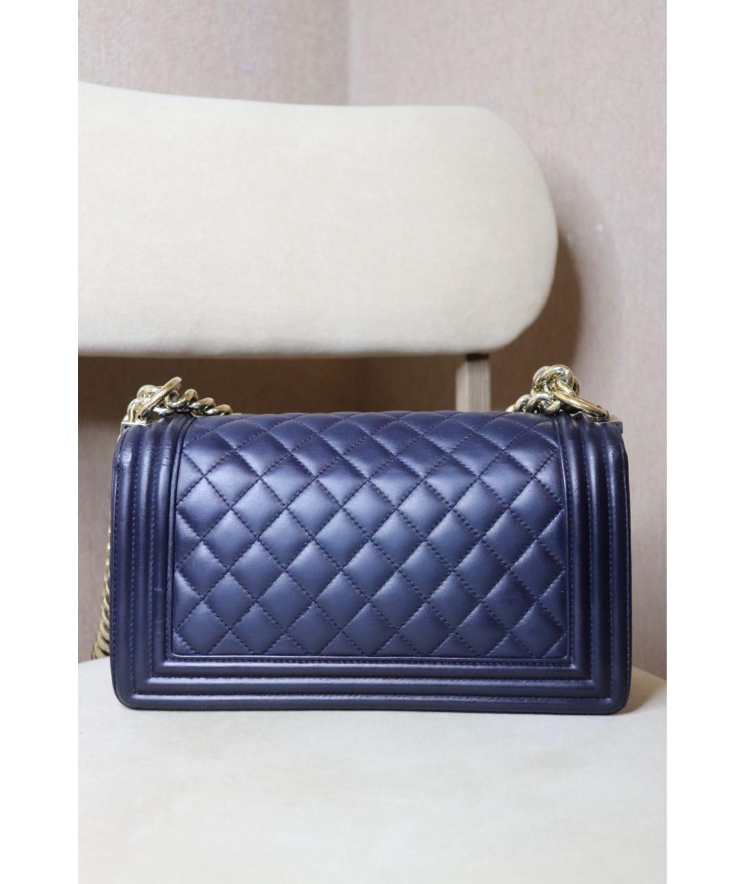 CHANEL Темно-синяя кожаная сумка через плечо, фото 3