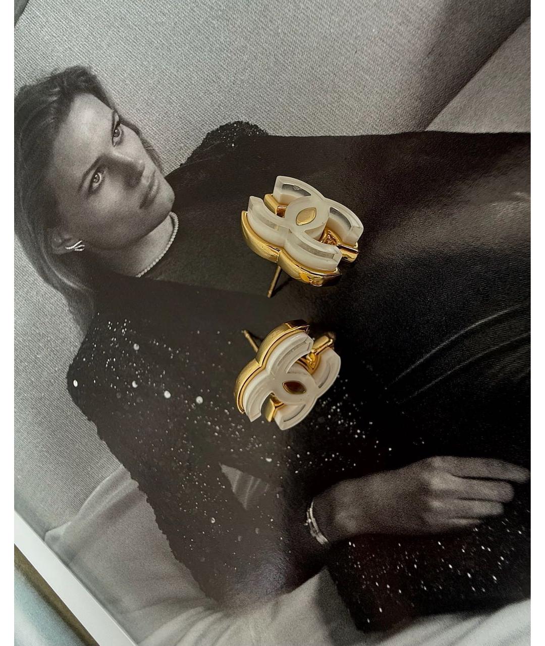 CHANEL Золотые металлические серьги, фото 2