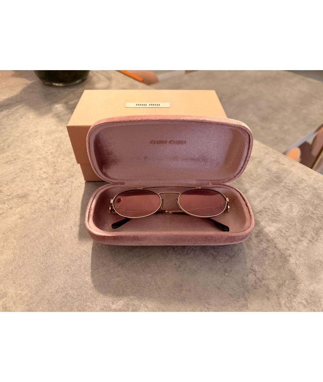 MIU MIU Розовые металлические солнцезащитные очки, фото 4