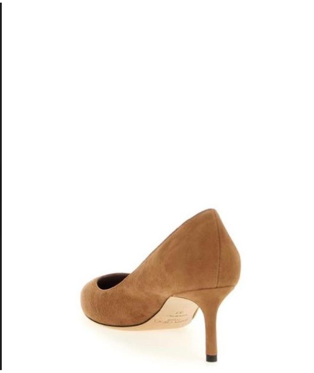 JIMMY CHOO Горчичные замшевые лодочки на низком каблуке, фото 4