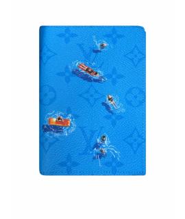 LOUIS VUITTON Обложка/футляр