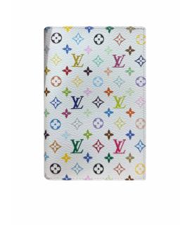 LOUIS VUITTON Обложка/футляр