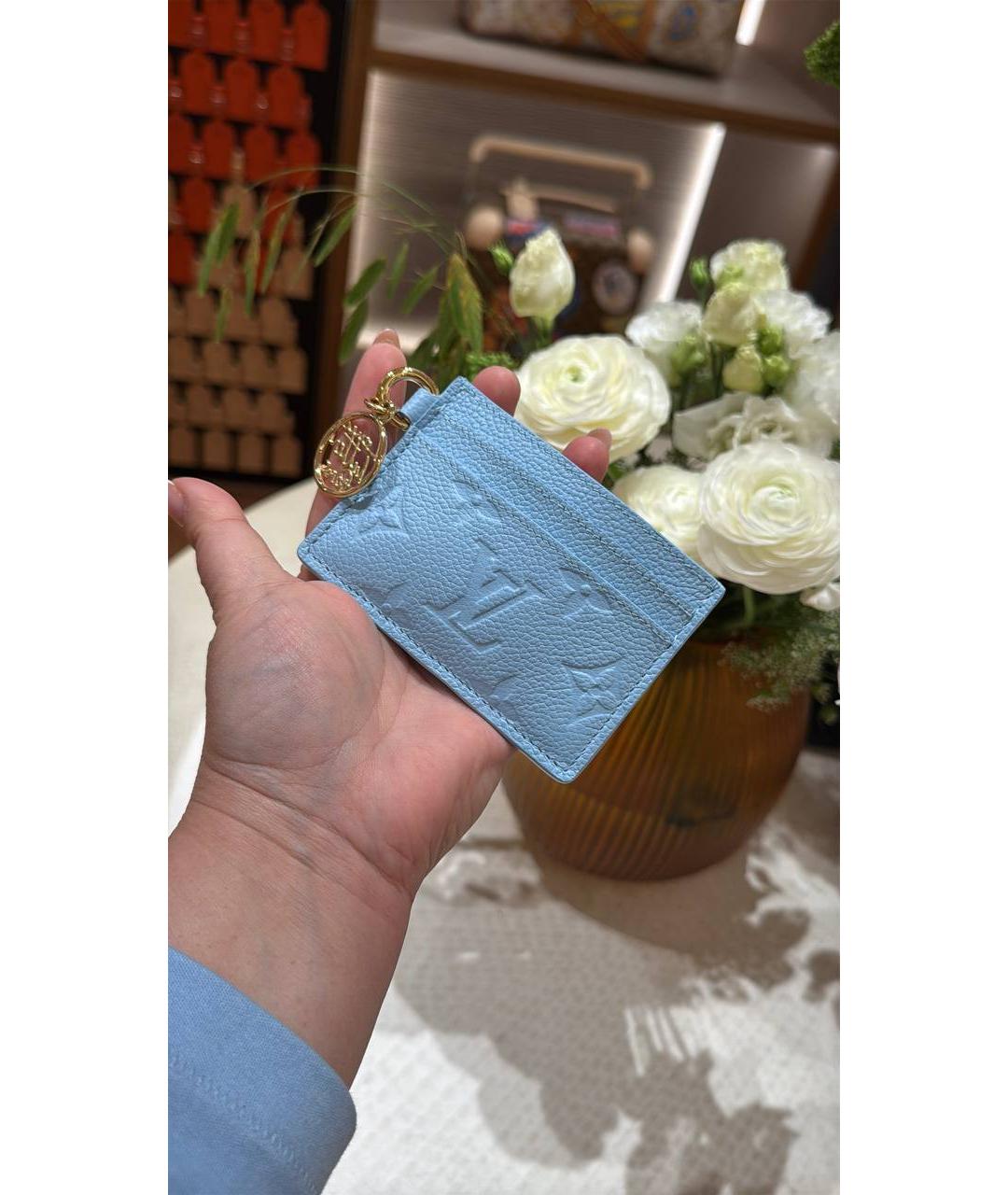 LOUIS VUITTON Голубой кожаный кардхолдер, фото 4