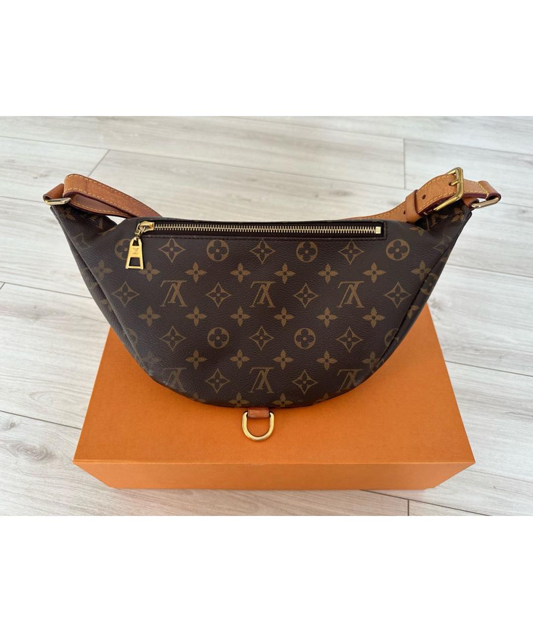 LOUIS VUITTON Коричневая кожаная поясная сумка, фото 7