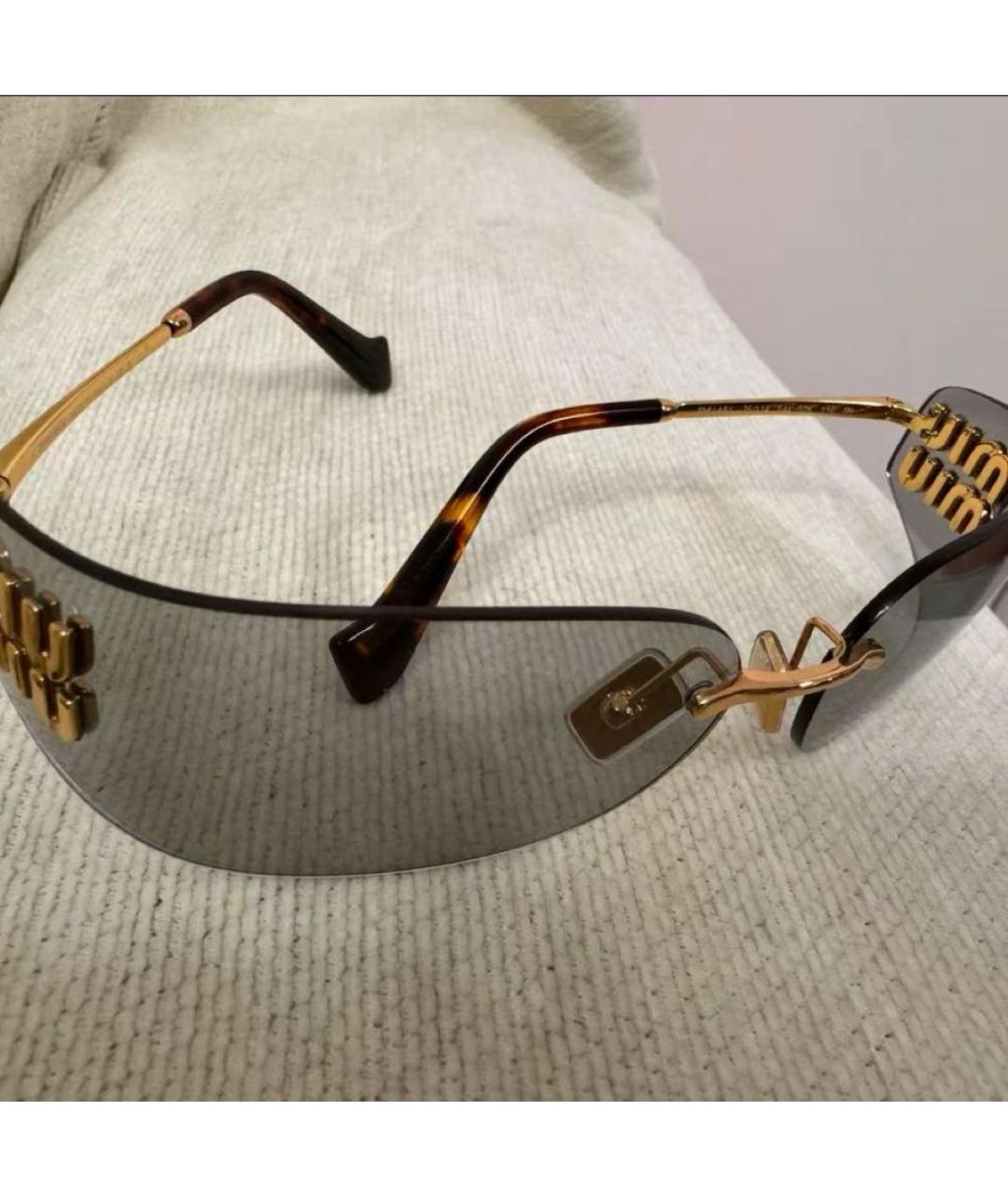 MIU MIU Золотые металлические солнцезащитные очки, фото 3