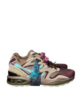 LOUIS VUITTON Кроссовки