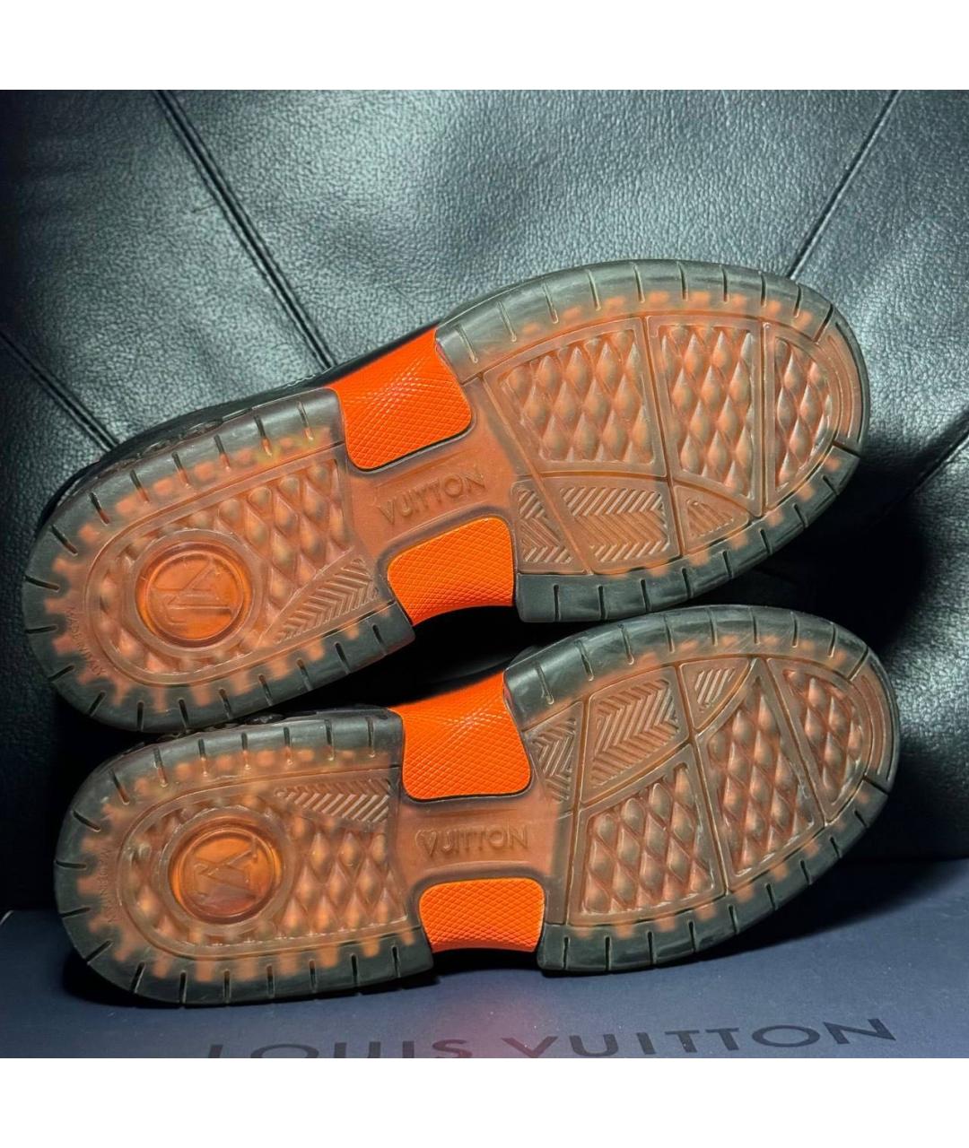 LOUIS VUITTON Черные замшевые низкие кроссовки / кеды, фото 8