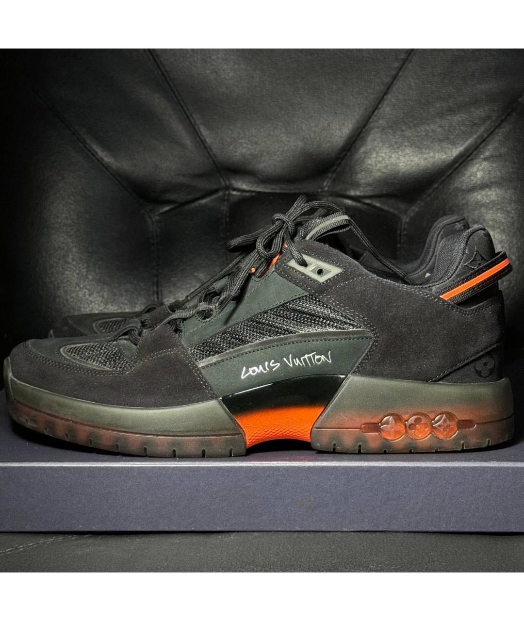LOUIS VUITTON Черные замшевые кроссовки, фото 3