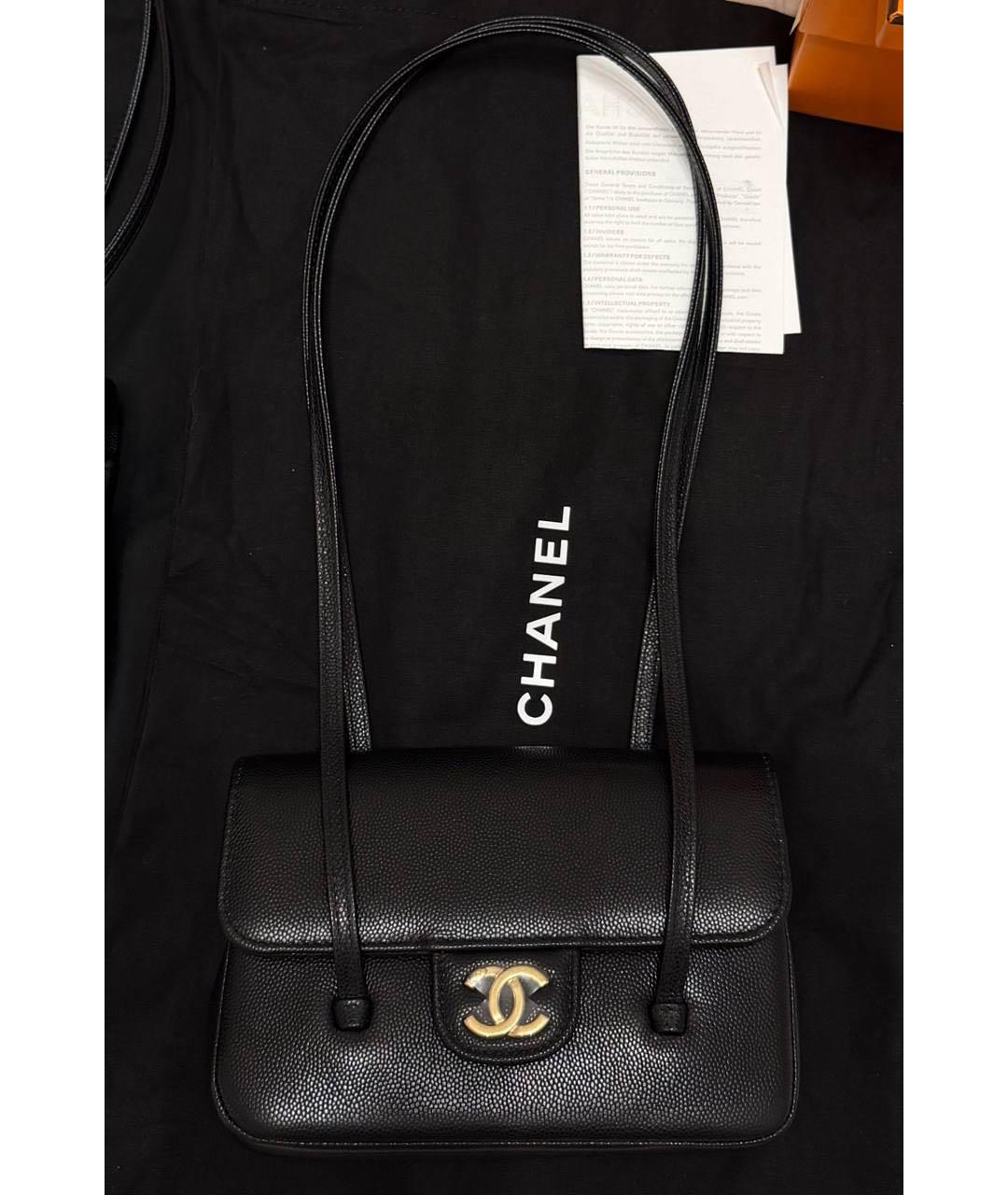 CHANEL Черная кожаная сумка с короткими ручками, фото 3