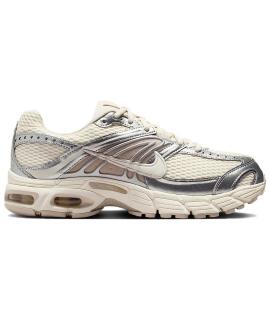 NIKE Кроссовки