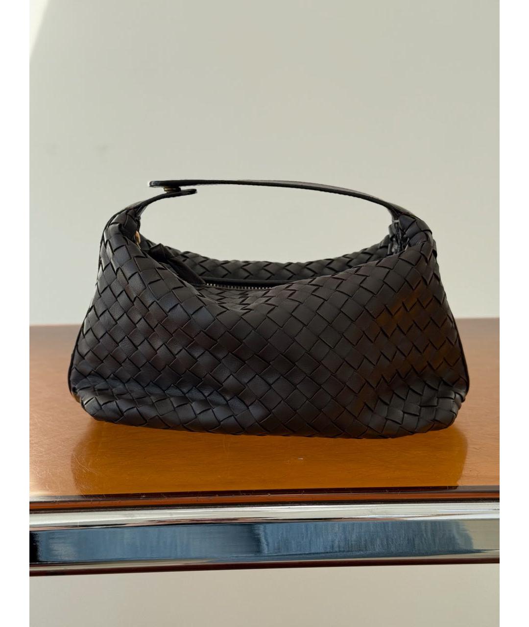 BOTTEGA VENETA Коричневая кожаная сумка с короткими ручками, фото 9