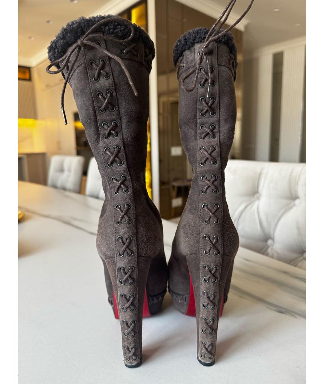 CHRISTIAN LOUBOUTIN Антрацитовые замшевые ботильоны, фото 4