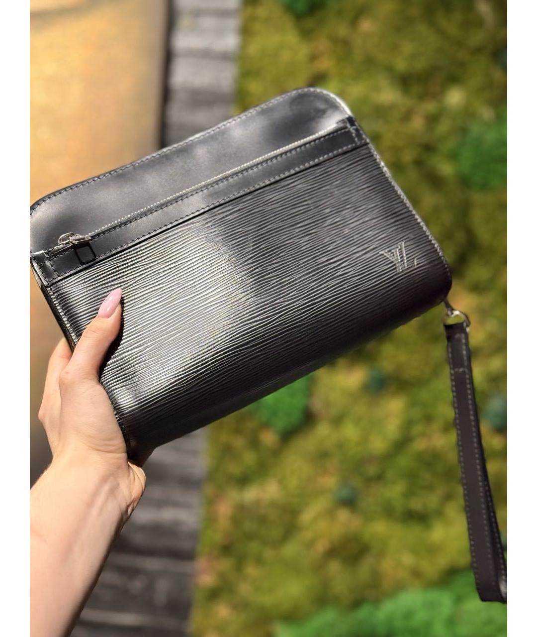 LOUIS VUITTON Черная кожаная барсетка, фото 5