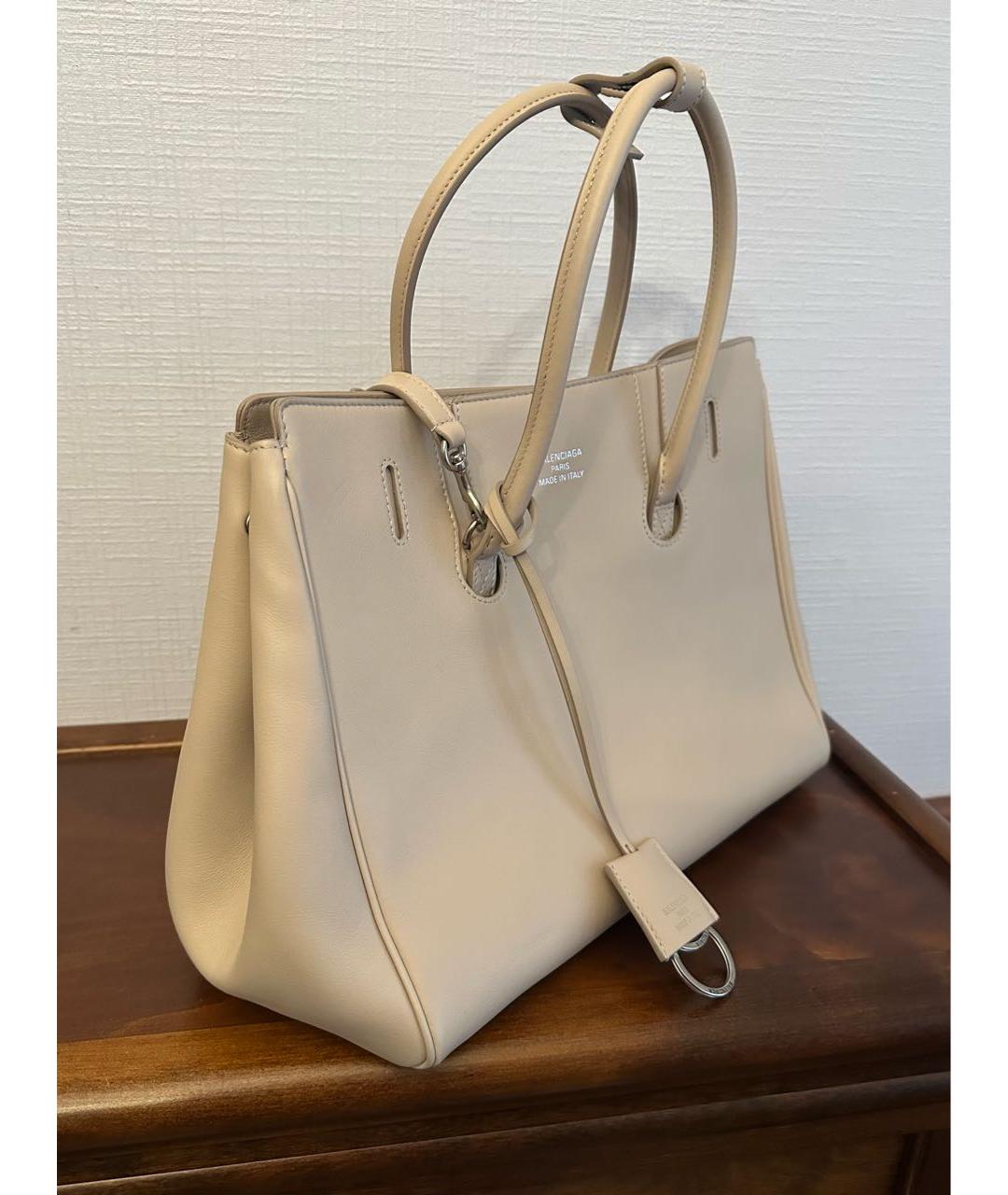 BALENCIAGA Бежевая кожаная сумка тоут, фото 2
