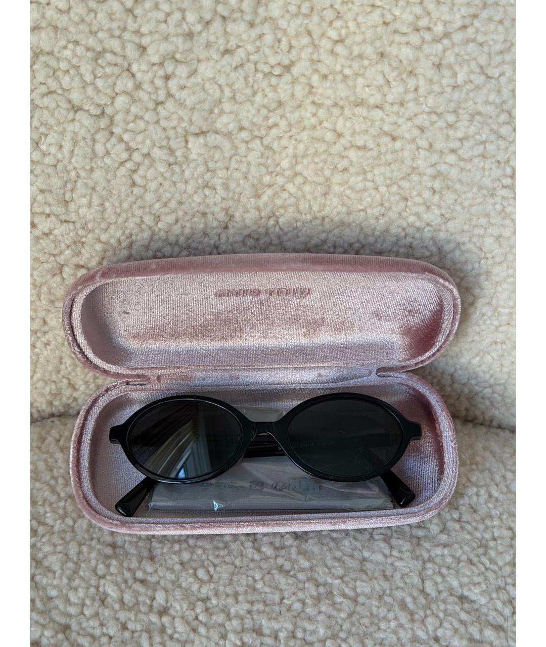 MIU MIU Черные пластиковые солнцезащитные очки, фото 4