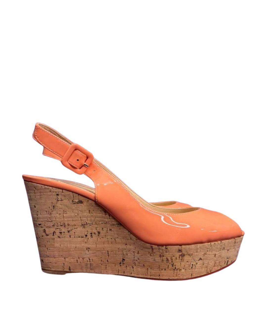 CHRISTIAN LOUBOUTIN Коралловые босоножки из лакированной кожи, фото 1