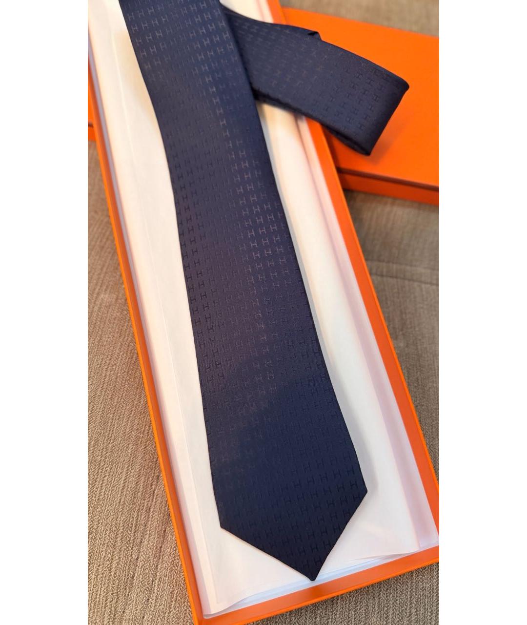 HERMES Темно-синий шелковый галстук, фото 3