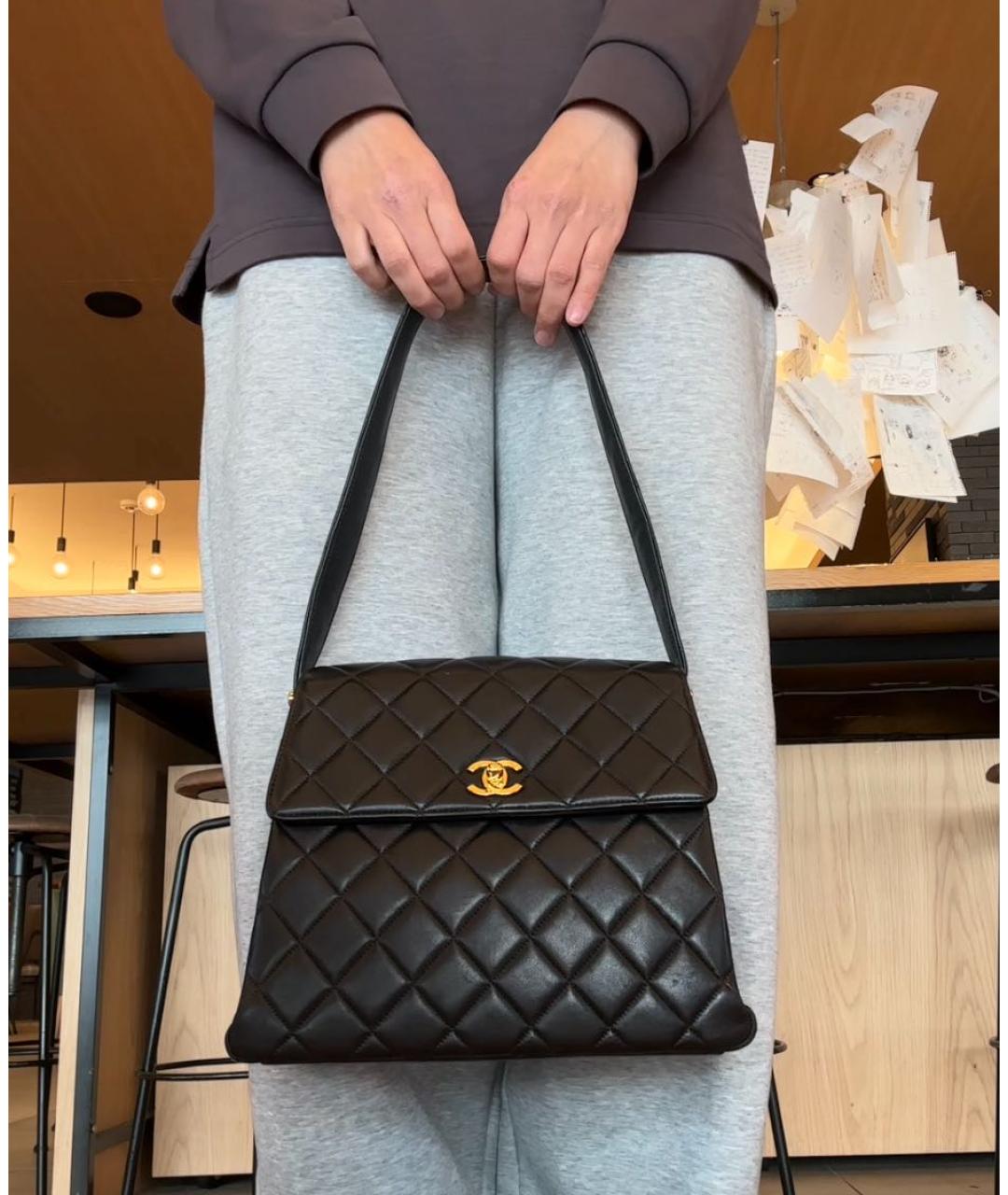 CHANEL Черная кожаная сумка через плечо, фото 2