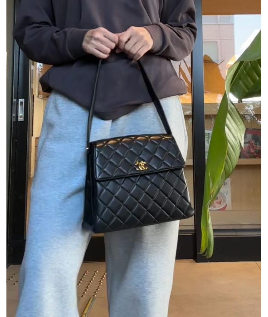 CHANEL Черная кожаная сумка через плечо, фото 8