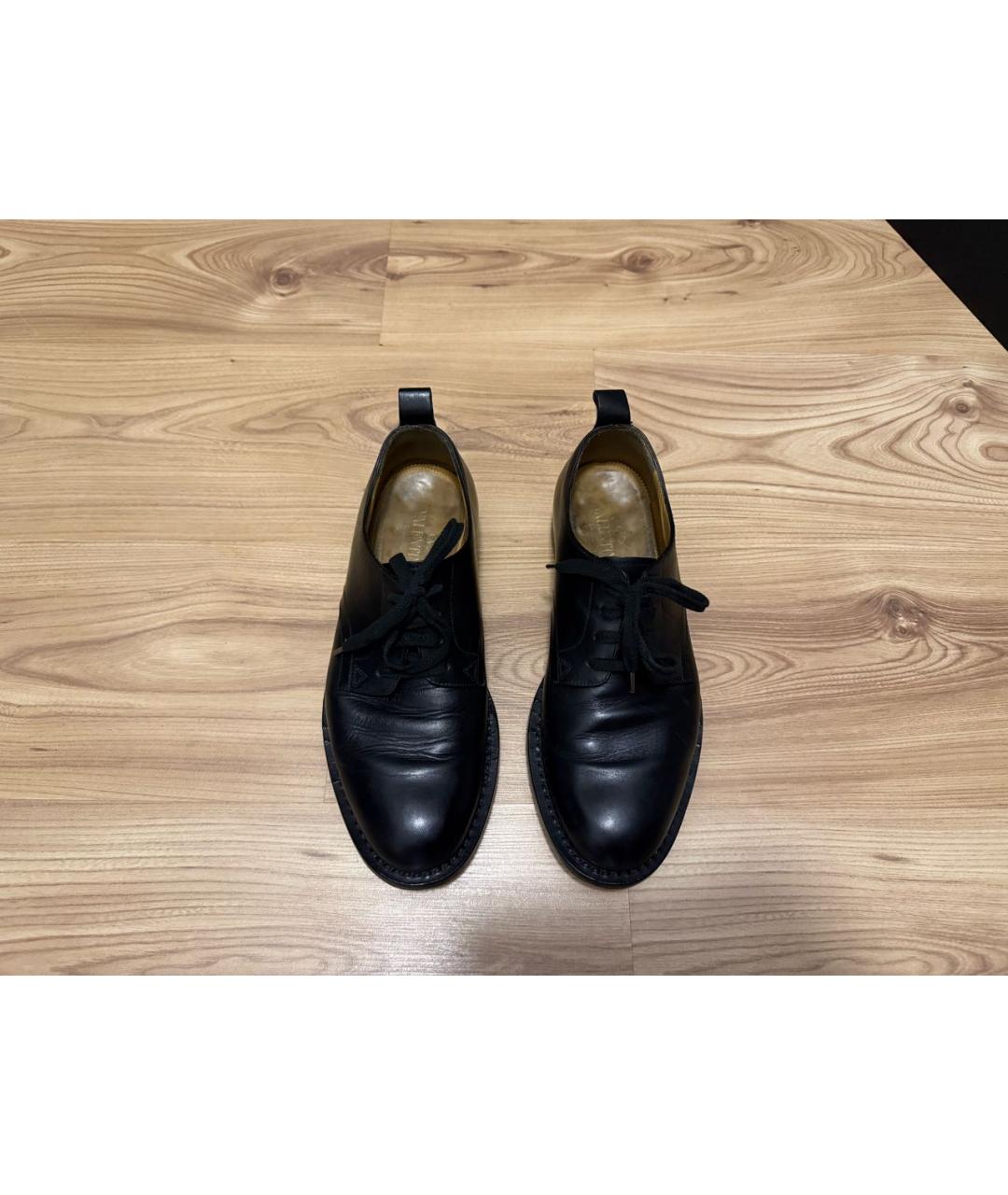 VALENTINO Черные кожаные низкие ботинки, фото 2