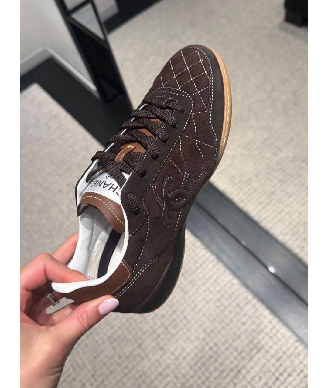 CHANEL Коричневые замшевые кеды, фото 6