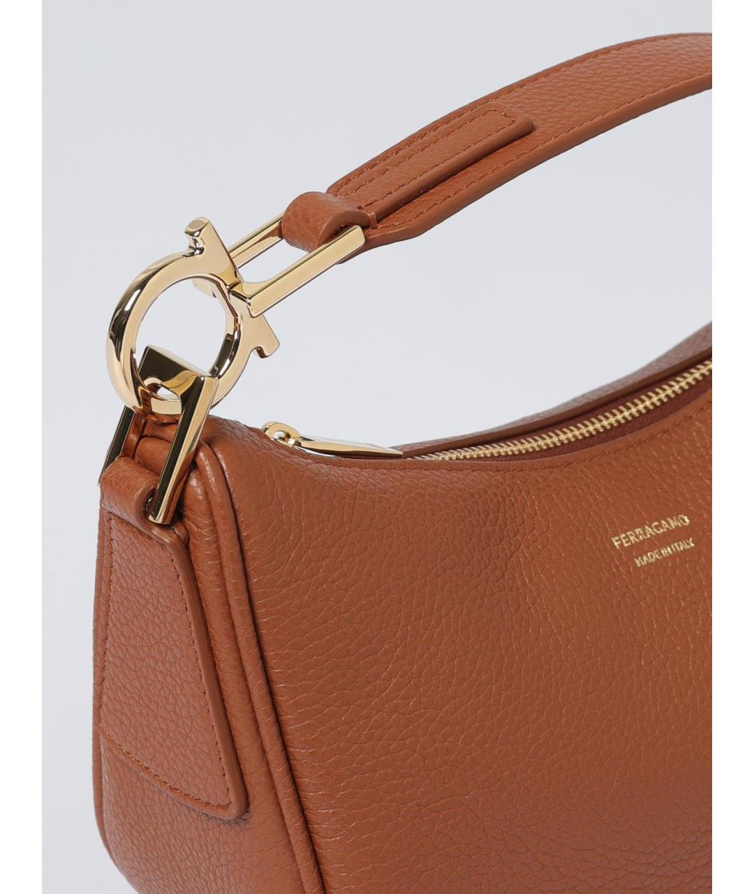 FERRAGAMO Коричневая кожаная сумка с короткими ручками, фото 3