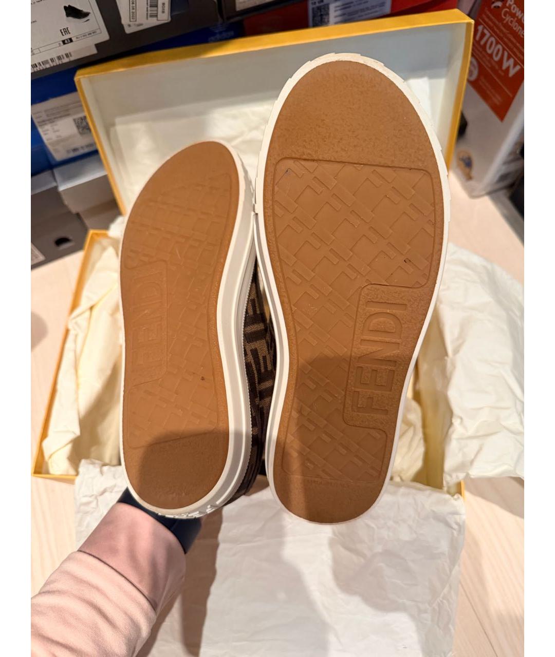 FENDI Коричневые текстильные кеды, фото 3