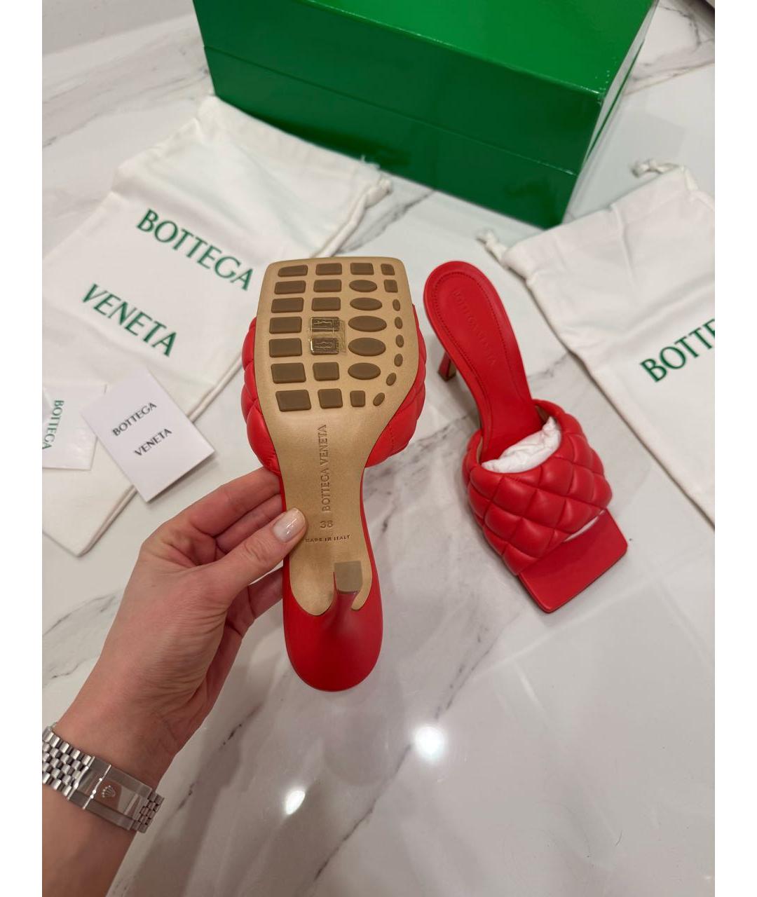 BOTTEGA VENETA Красные кожаные мюли, фото 8