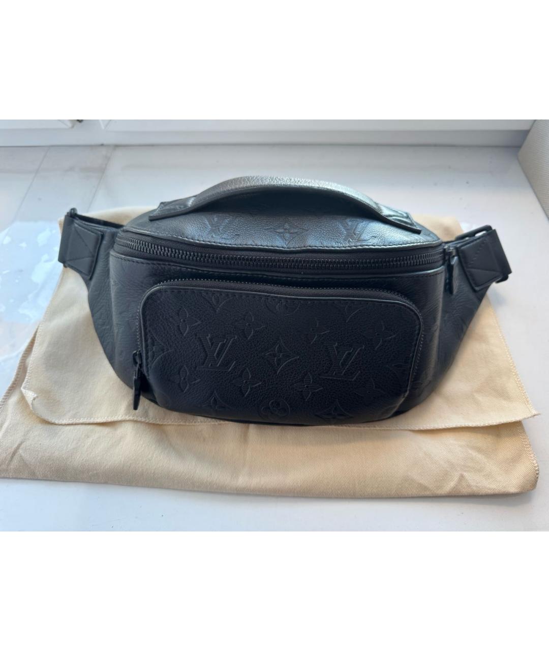 LOUIS VUITTON Черная кожаная поясная сумка, фото 7