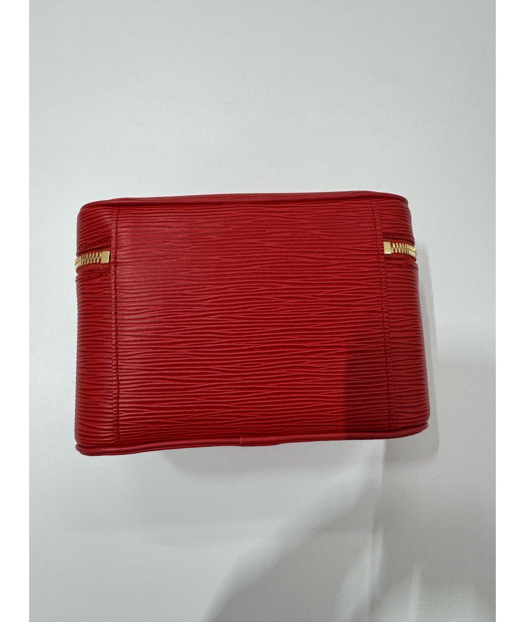 LOUIS VUITTON Красная кожаная косметичка, фото 5