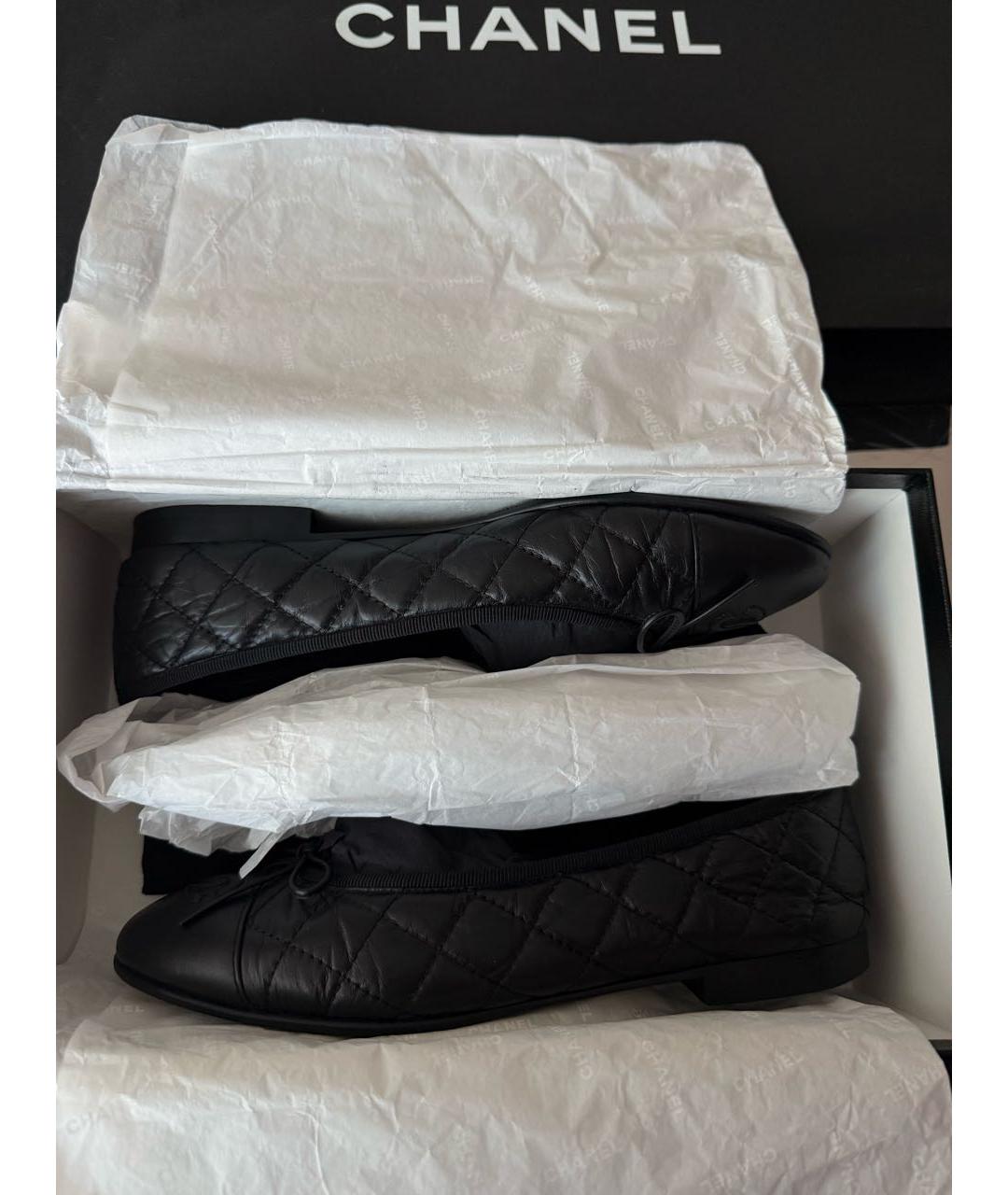 CHANEL Черные кожаные балетки, фото 3