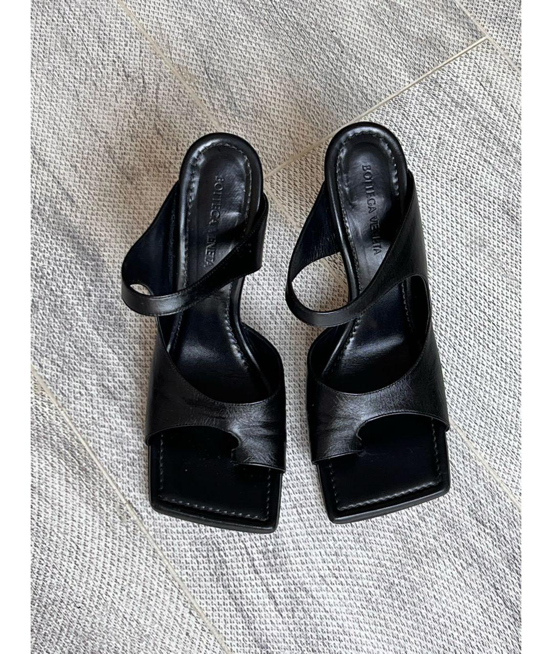 BOTTEGA VENETA Черные кожаные мюли, фото 2