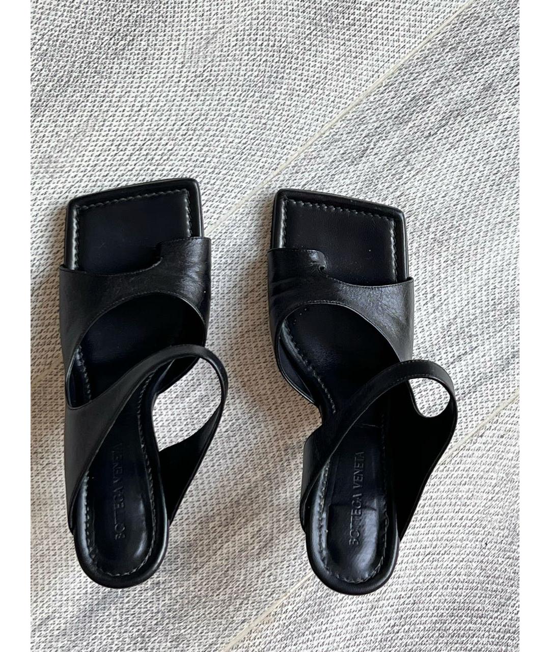 BOTTEGA VENETA Черные кожаные мюли, фото 3