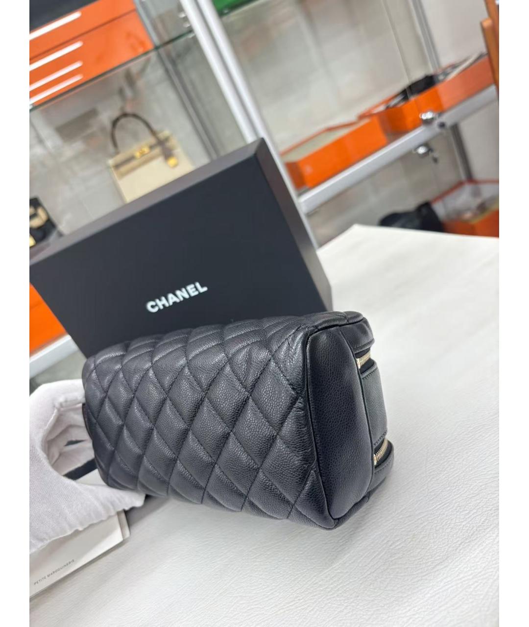 CHANEL Черная кожаная сумка через плечо, фото 5