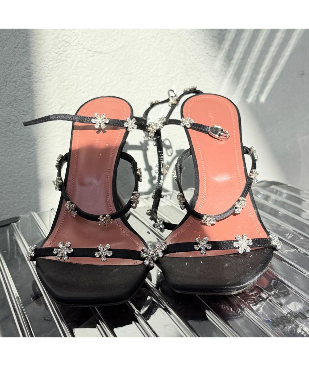 Amina Muaddi Черные босоножки, фото 2