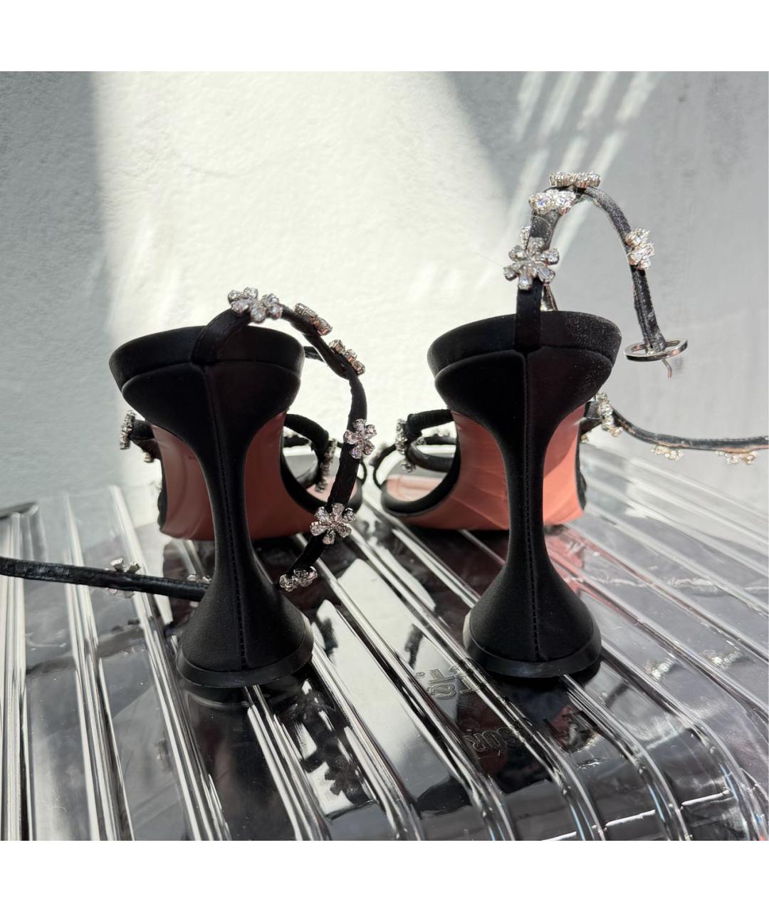 Amina Muaddi Черные босоножки, фото 4