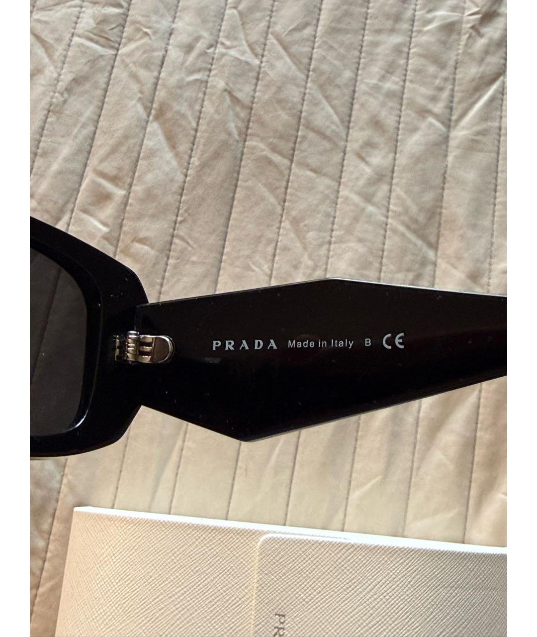 PRADA Черные пластиковые солнцезащитные очки, фото 6