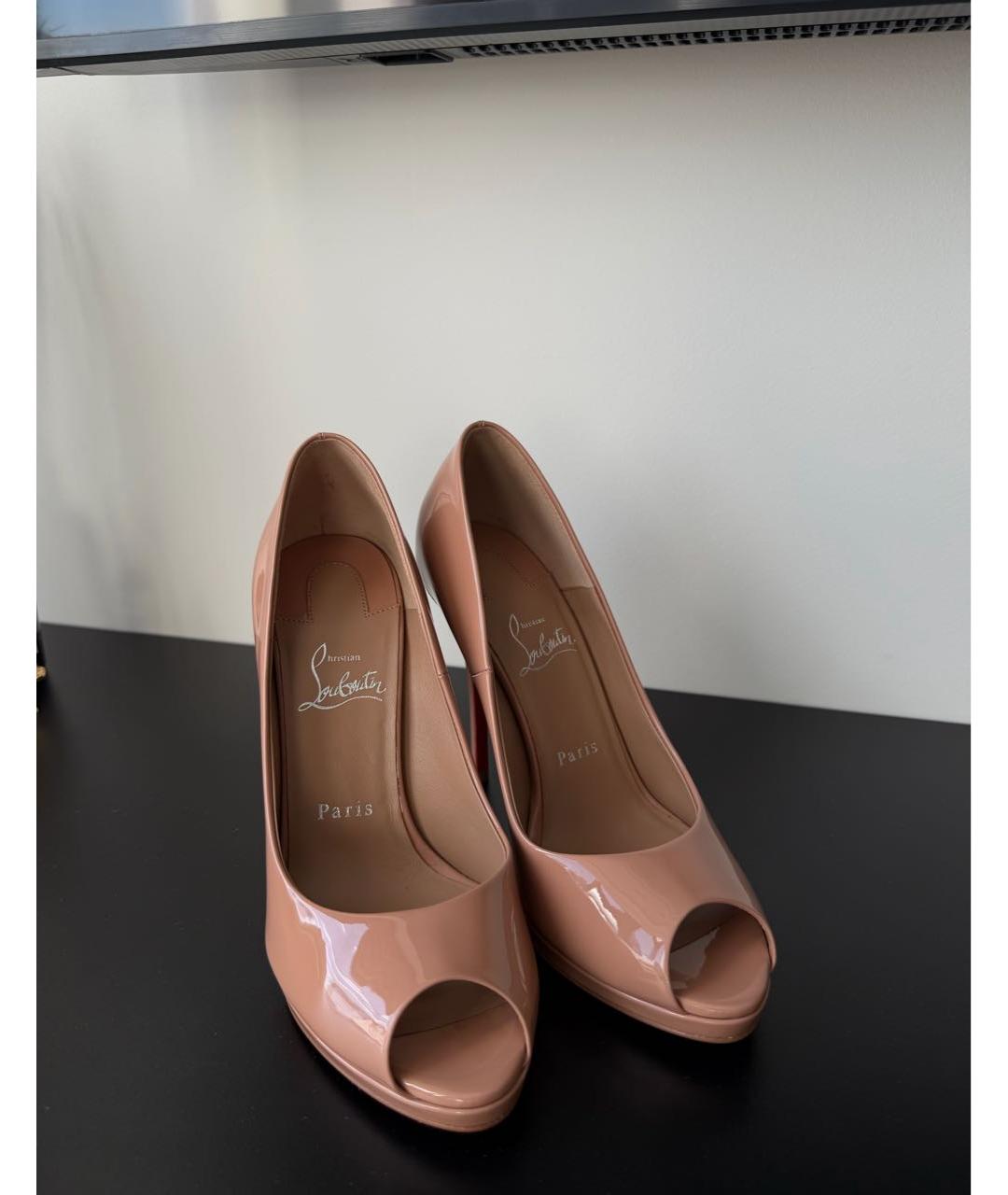 CHRISTIAN LOUBOUTIN Бежевые туфли из лакированной кожи, фото 3