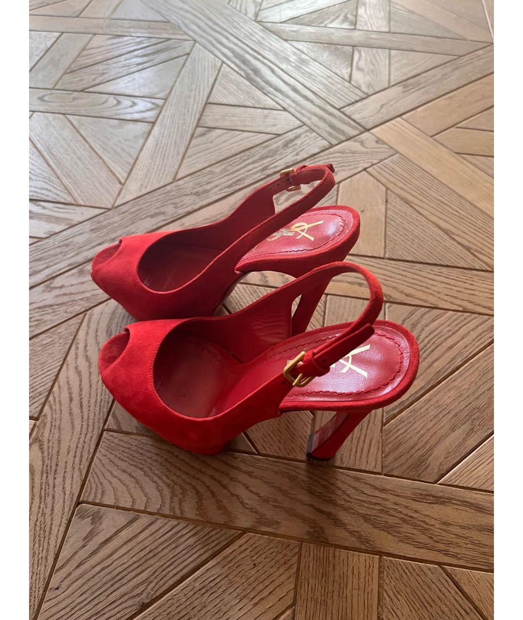 SAINT LAURENT Красные замшевые босоножки, фото 3