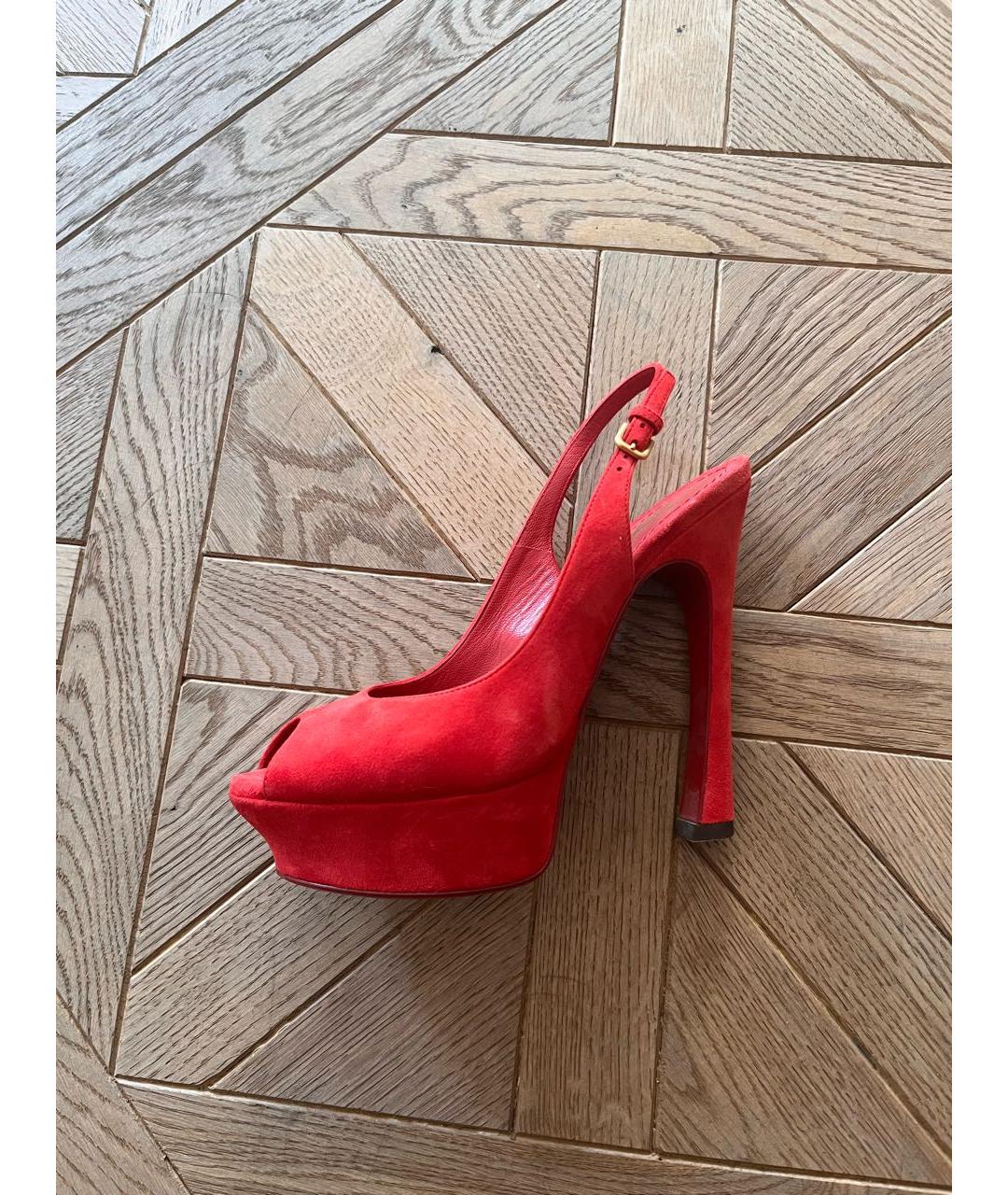 SAINT LAURENT Красные замшевые босоножки, фото 5