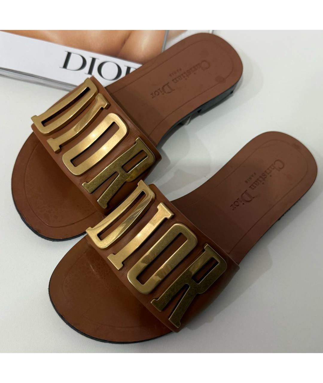 CHRISTIAN DIOR Коричневые кожаные шлепанцы, фото 5