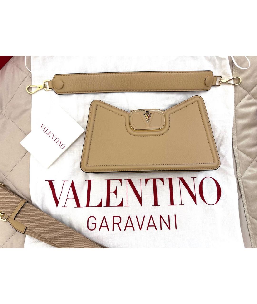 VALENTINO Бежевая кожаная сумка с короткими ручками, фото 2