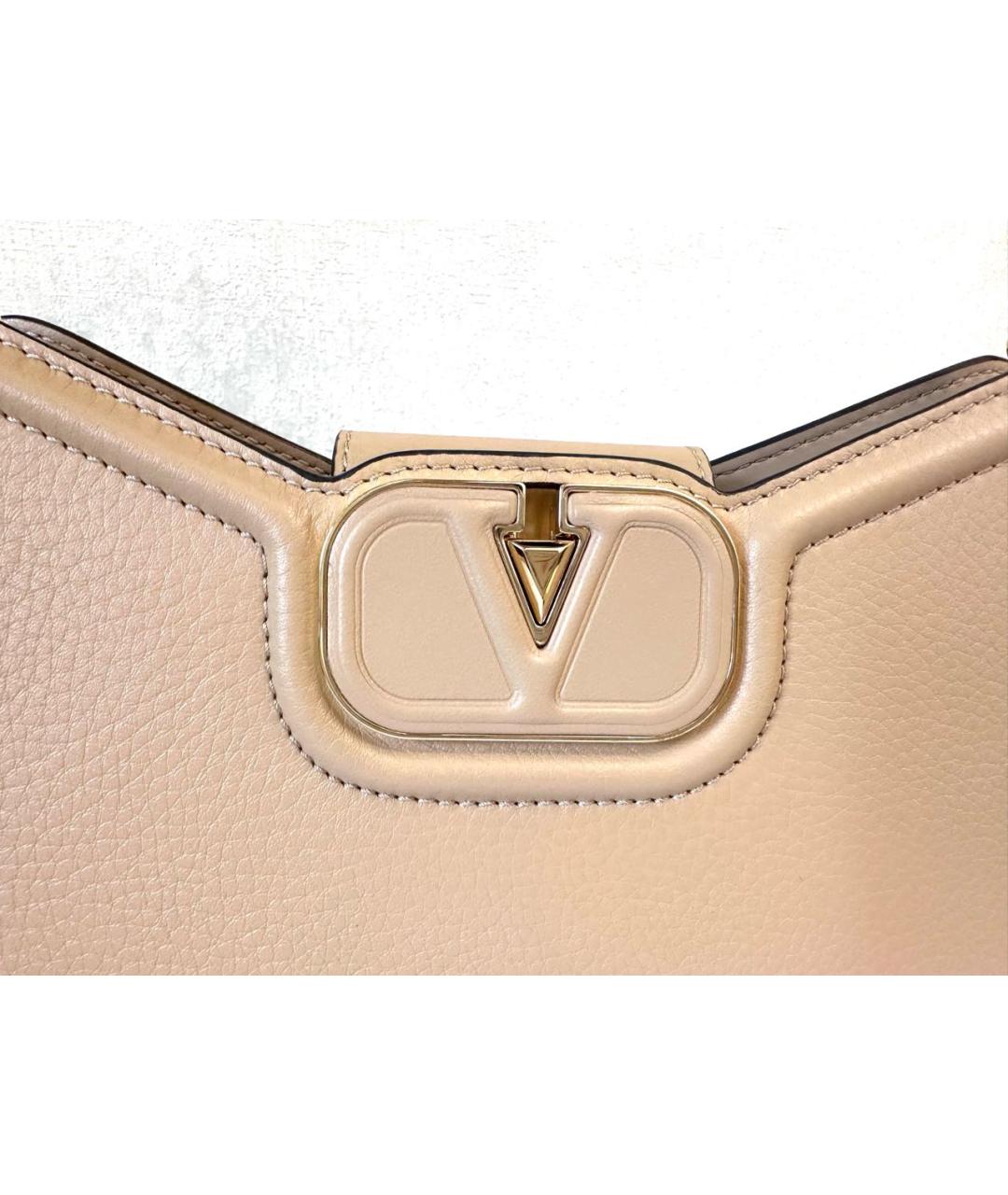 VALENTINO Бежевая кожаная сумка с короткими ручками, фото 6