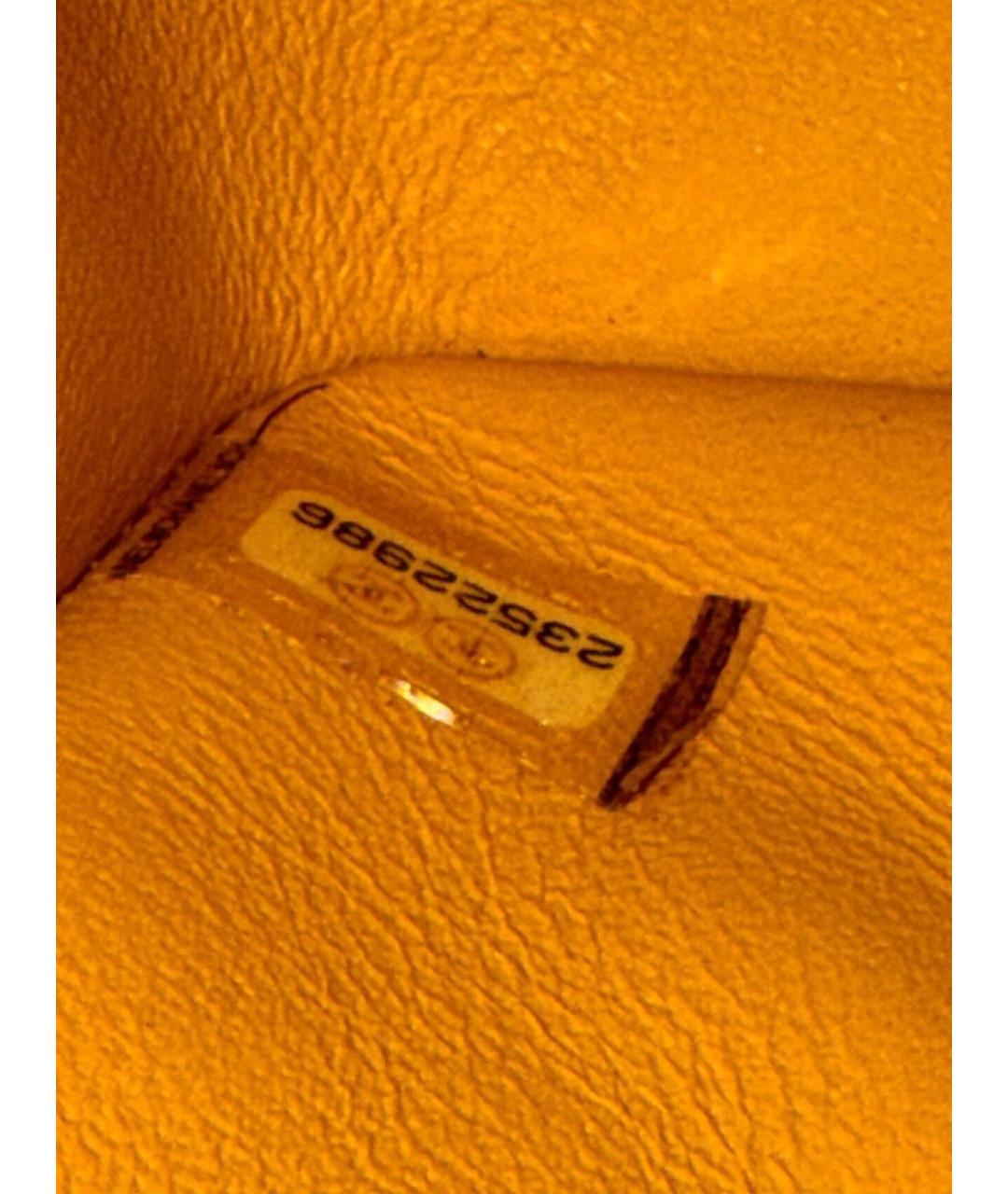 CHANEL Горчичная кожаная сумка через плечо, фото 6