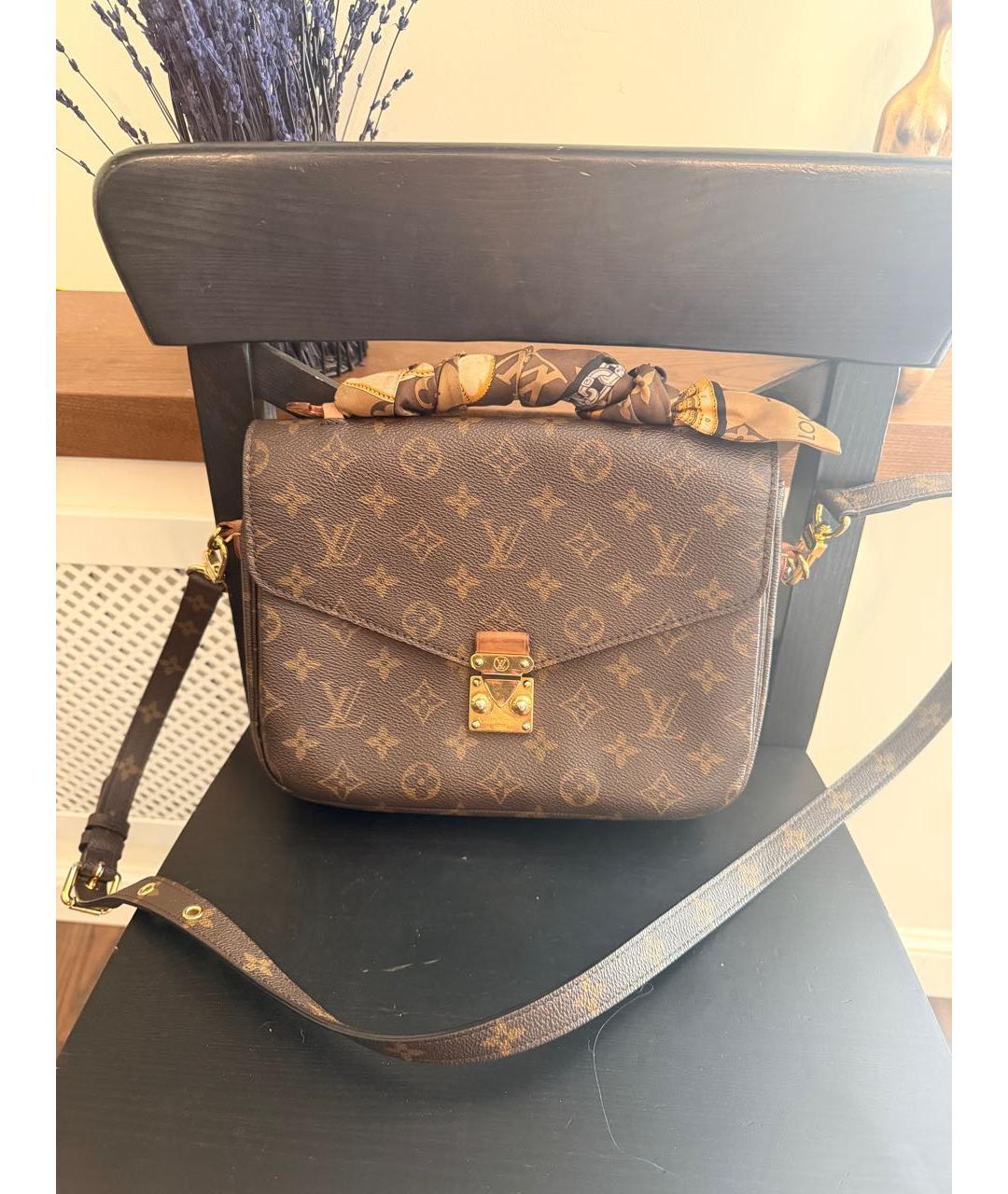 LOUIS VUITTON Коричневая кожаная сумка через плечо, фото 7