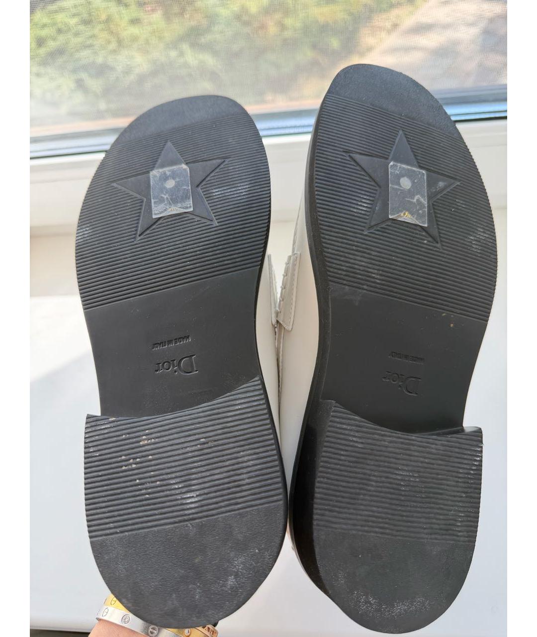 CHRISTIAN DIOR Белые кожаные лоферы, фото 5