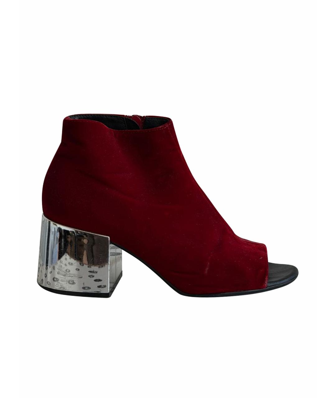 MM6 MAISON MARGIELA Красные бархатные ботильоны, фото 1